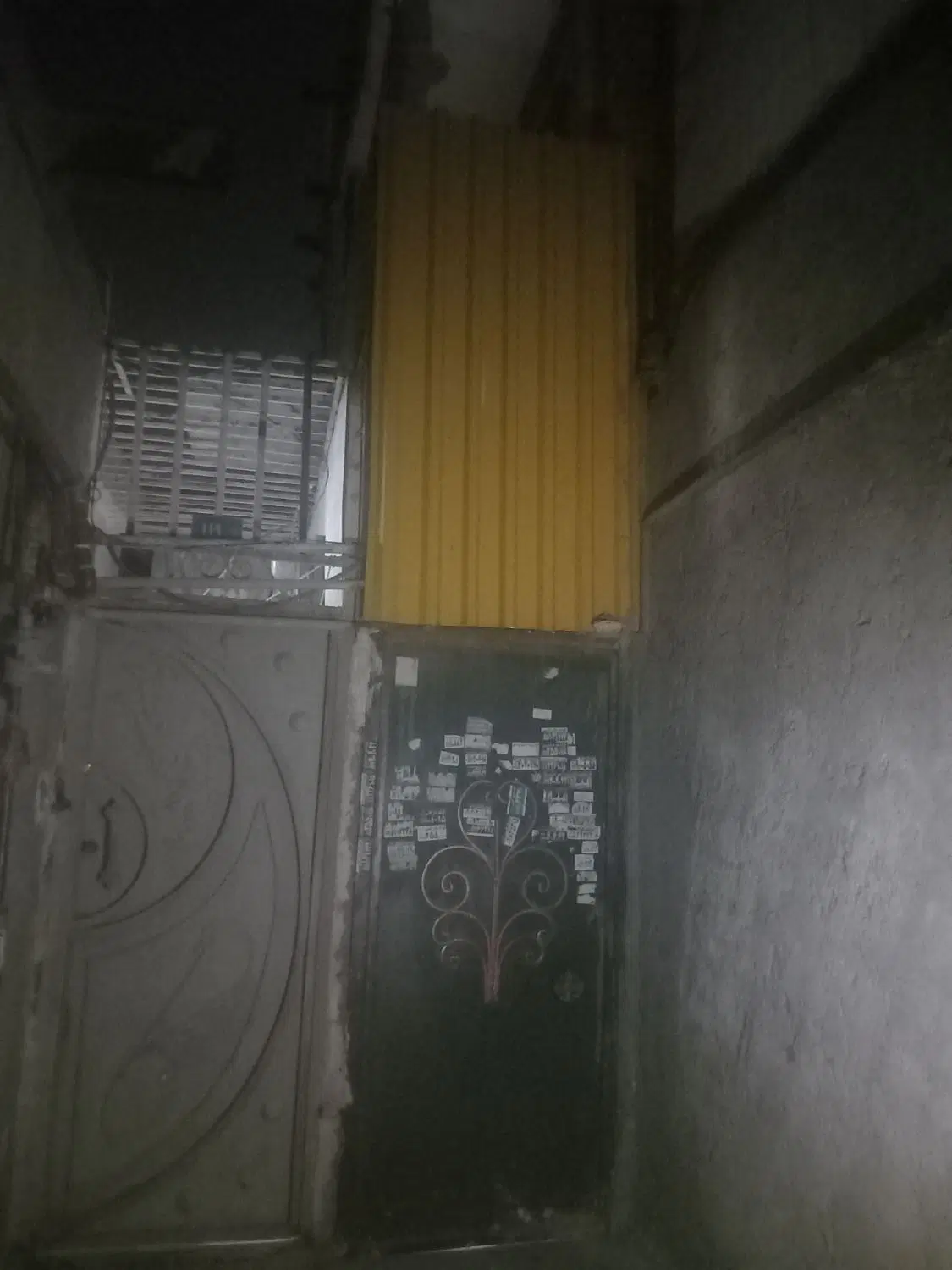 خانه دوطبقه درطبرسی شمالی