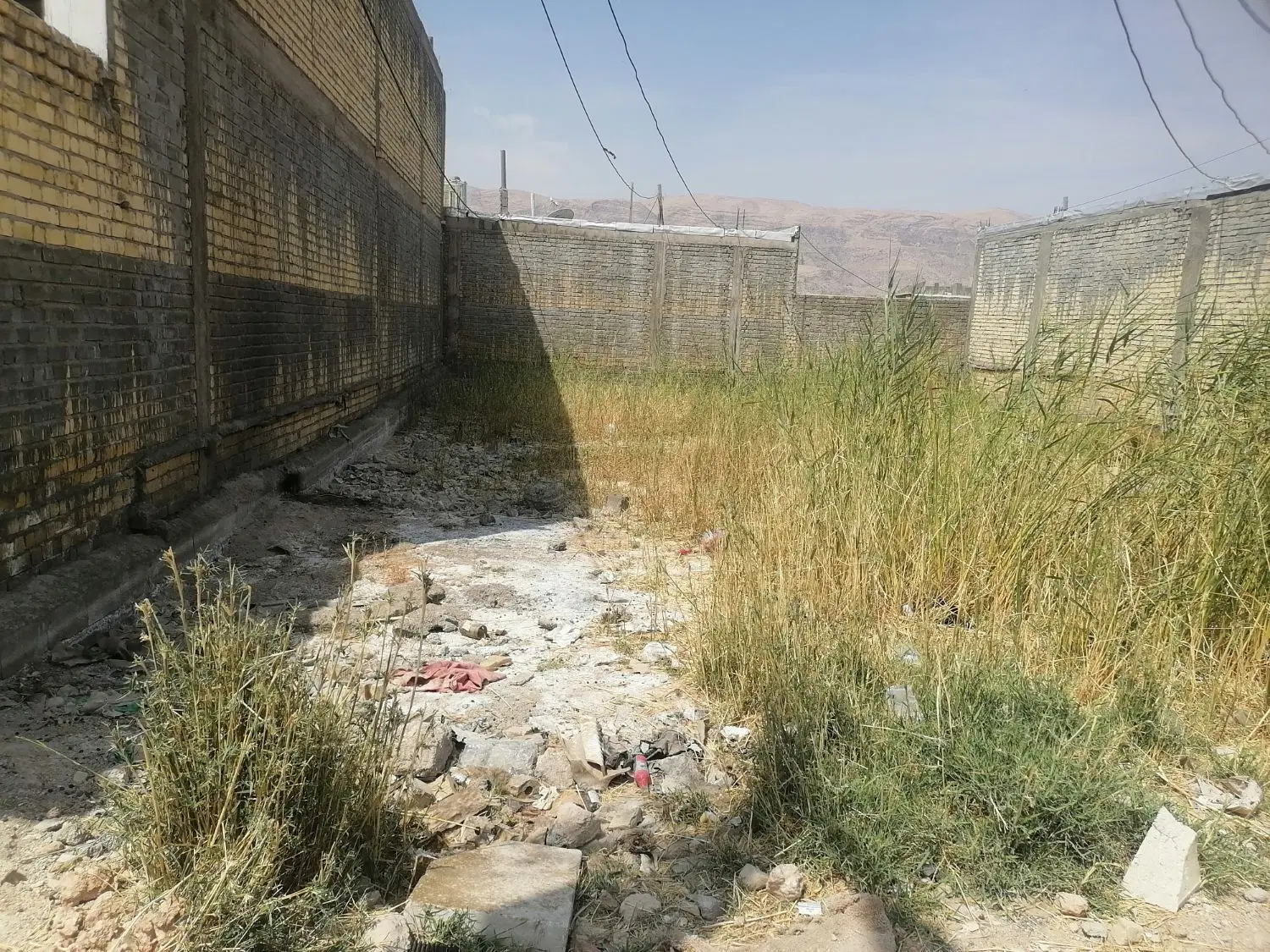 زمین کرونی کوچه مخابرات