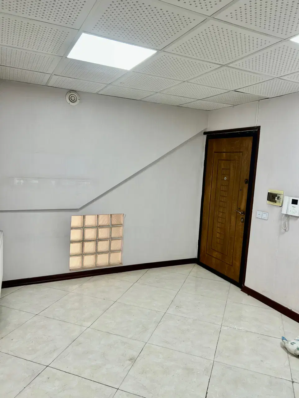 رهن اجاره واحد تجاری اداری 85 متری