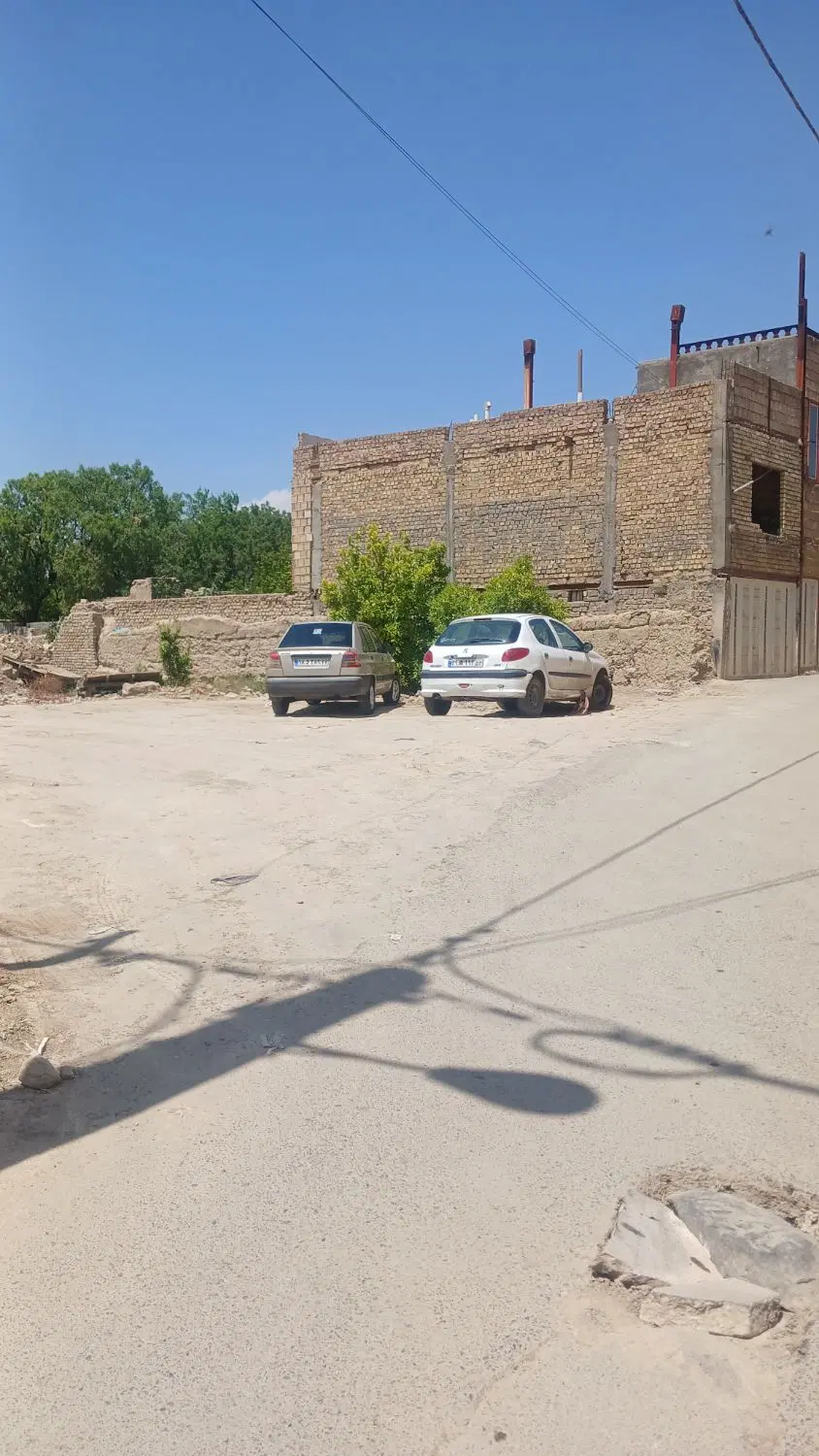 زمین مسکونی