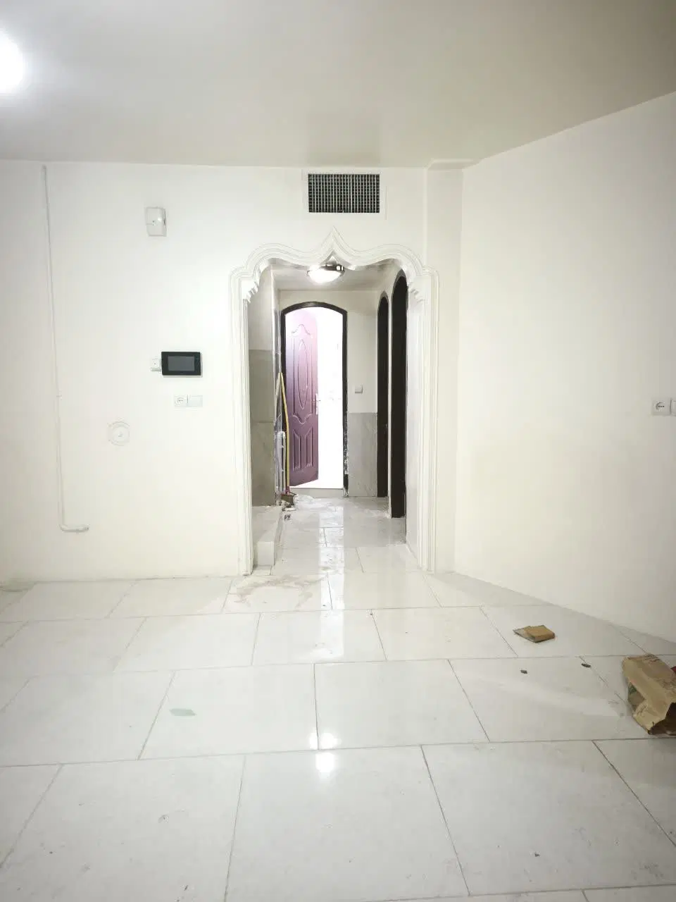 75 متری _ همکف _ 2خواب _  راه جدا