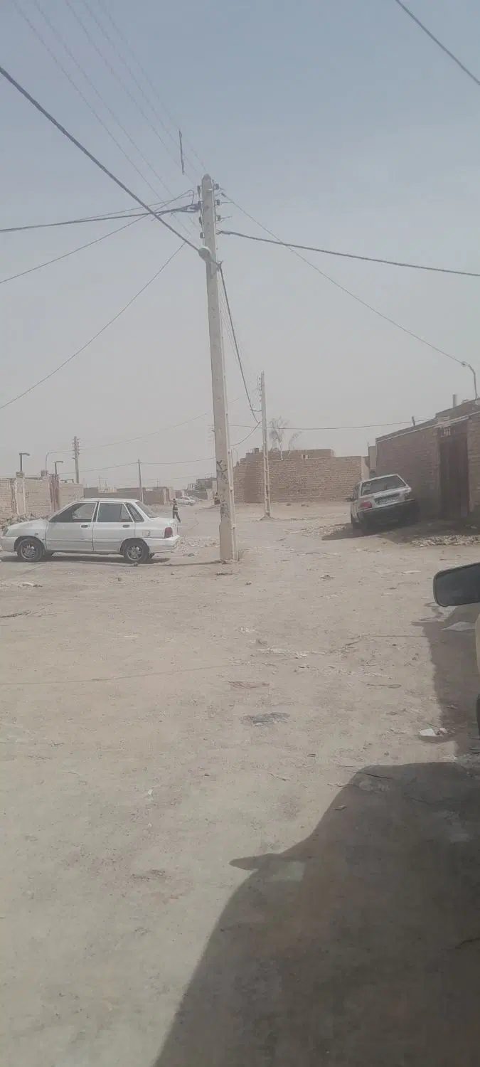 زمین فروشی