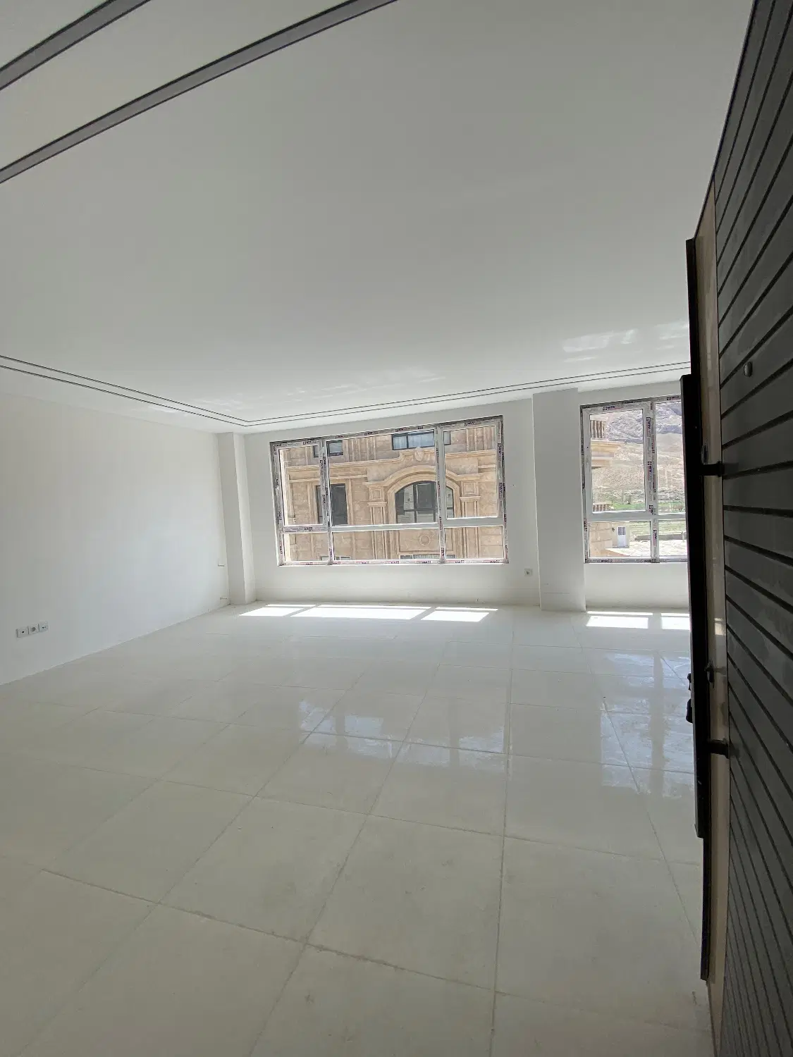 آپارتمان ۱۵۰ متری نوساز فول امکانات ویودار