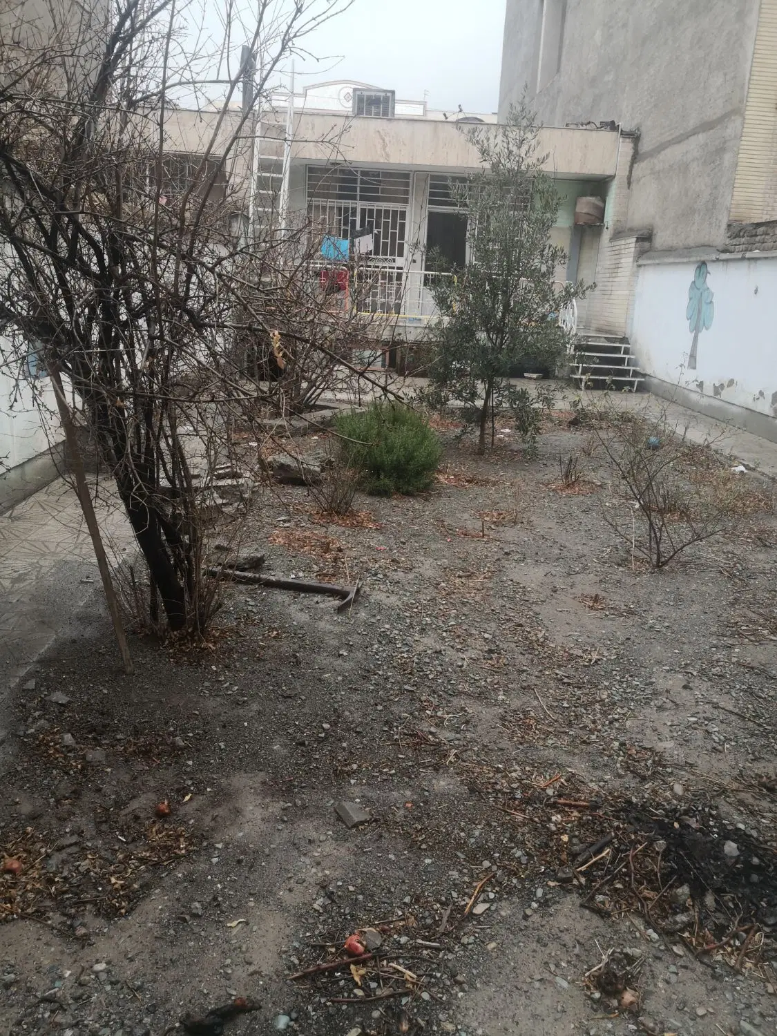 360متر ویلایی 189 بنا رهن واجاره جهت اداری و