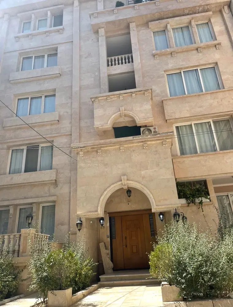 ۲۰۰متر* پشت ویلاژتوریست ،بسیار شیک نزدیک مترو