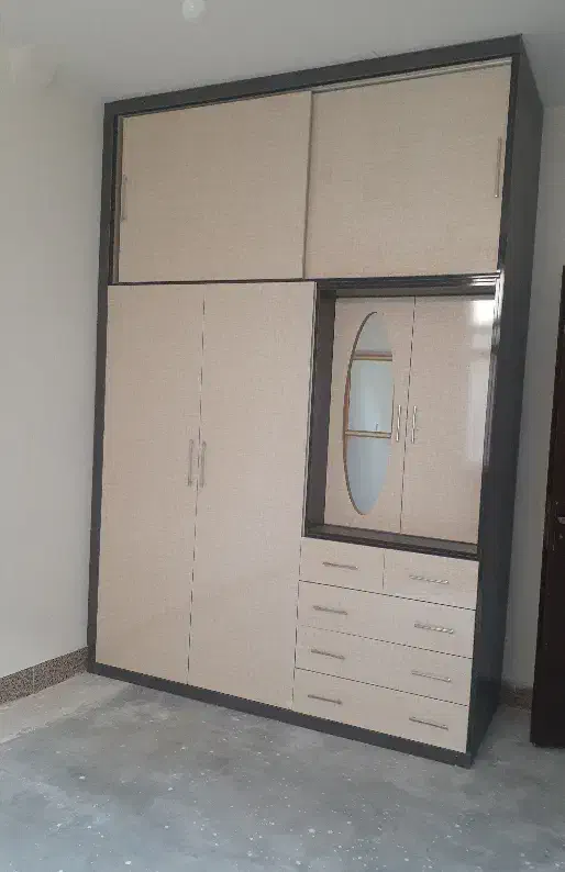 اجاره یک واحد مسکونی ۱۰۰ متری