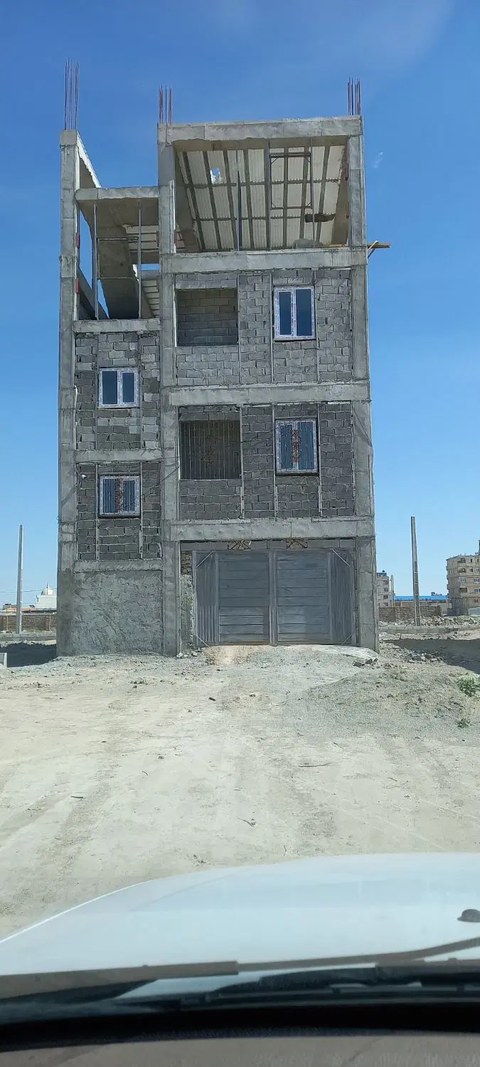 سه طبقه روی پارکینگ قابل معاوضه
