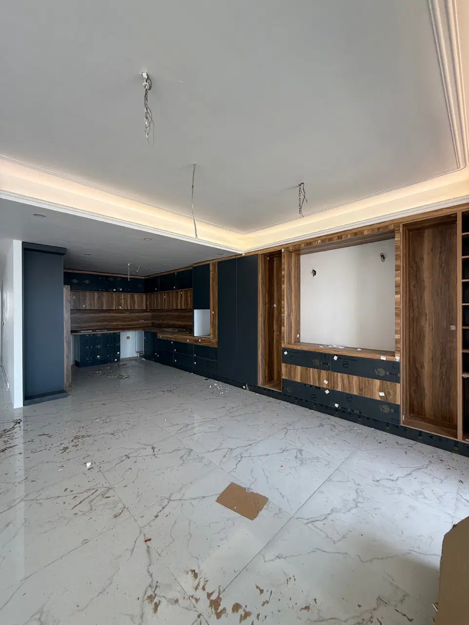 فروش آپارتمان تک واحد سه خواب _ ۲۲ بهمن