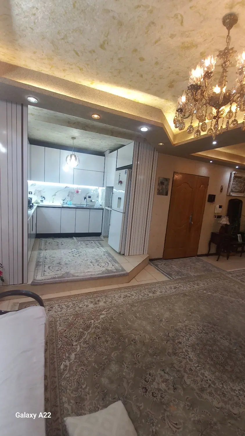 آپارتمان ۸۷متری میدان دولت