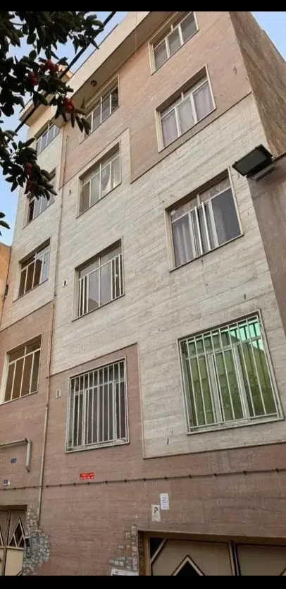 خانه مسکونی و مغازه شهیاد ، ابوذر،