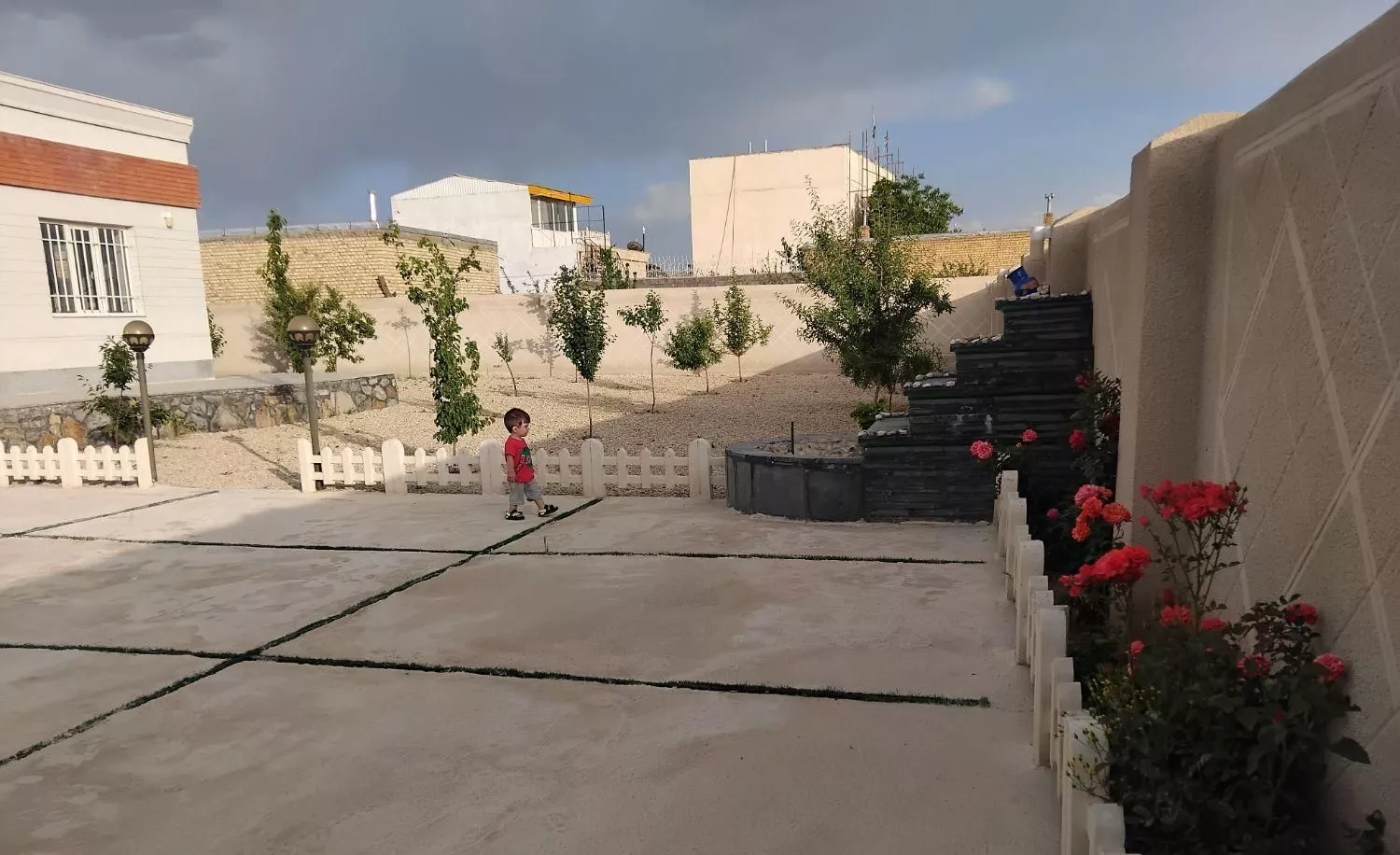 باغ ویلایی مسکونی طرح هادی در روستای کنجینه