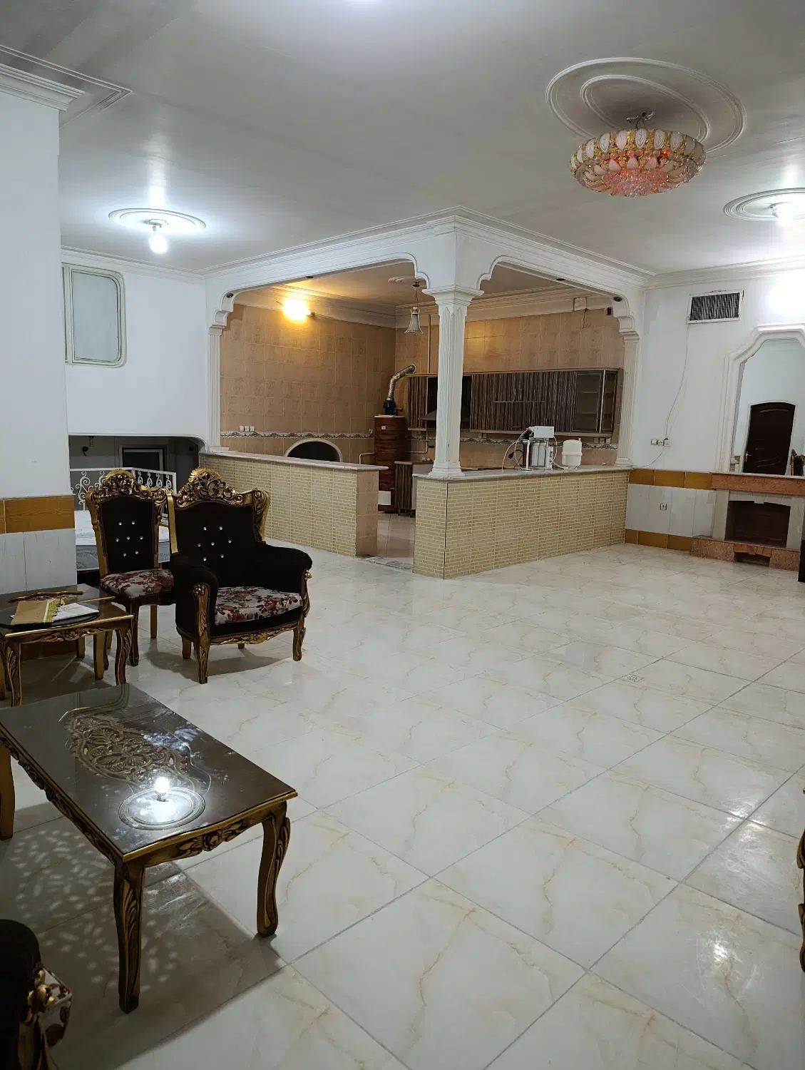 زیر زمین گلخانه ای ،150 متر ،جمهوری