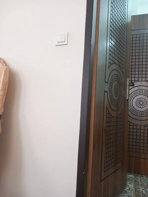 خانه فروشی (خیابان صنعکتار)
