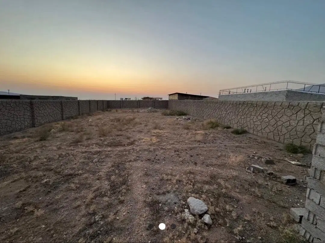زمین حصار کشی در خواجه مرجان