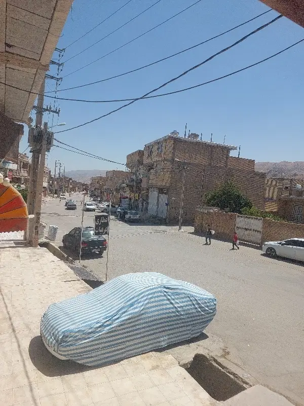 یک قطعه زمین تجاری بر روی جاده اصلی کیان اباد