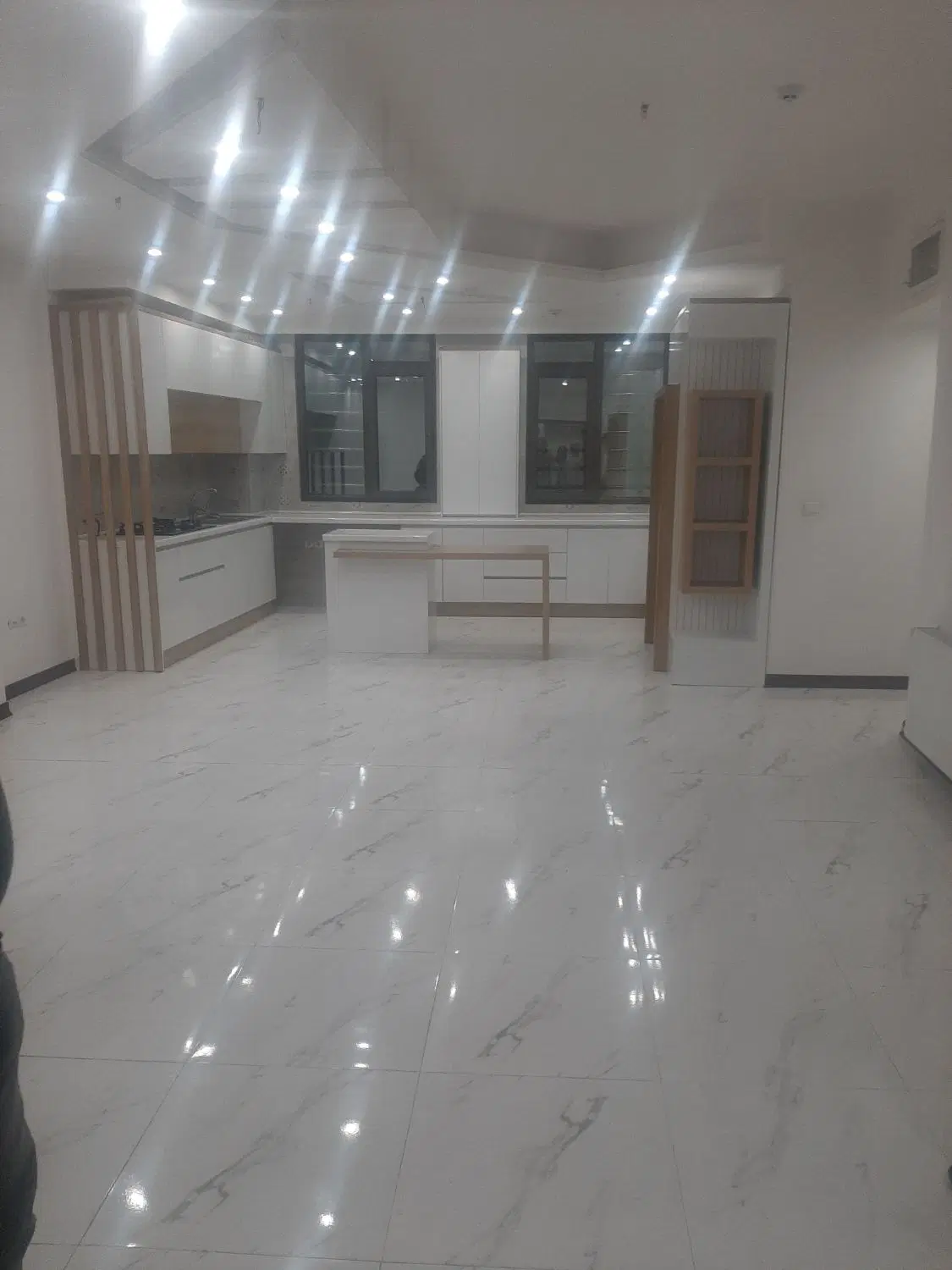 آپارتمان ۱۰۰ متری