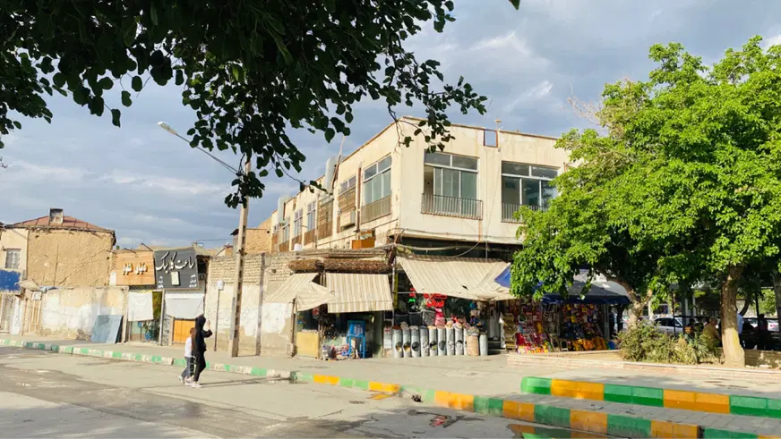 فروش ۲دربند مغازه سرنبش ب متراژ ۴۲ متر