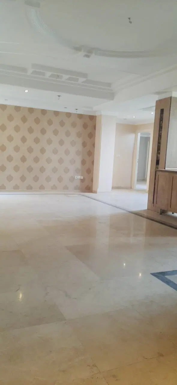 برج اجودانیه ۱۱۰ متر زیر قیمت