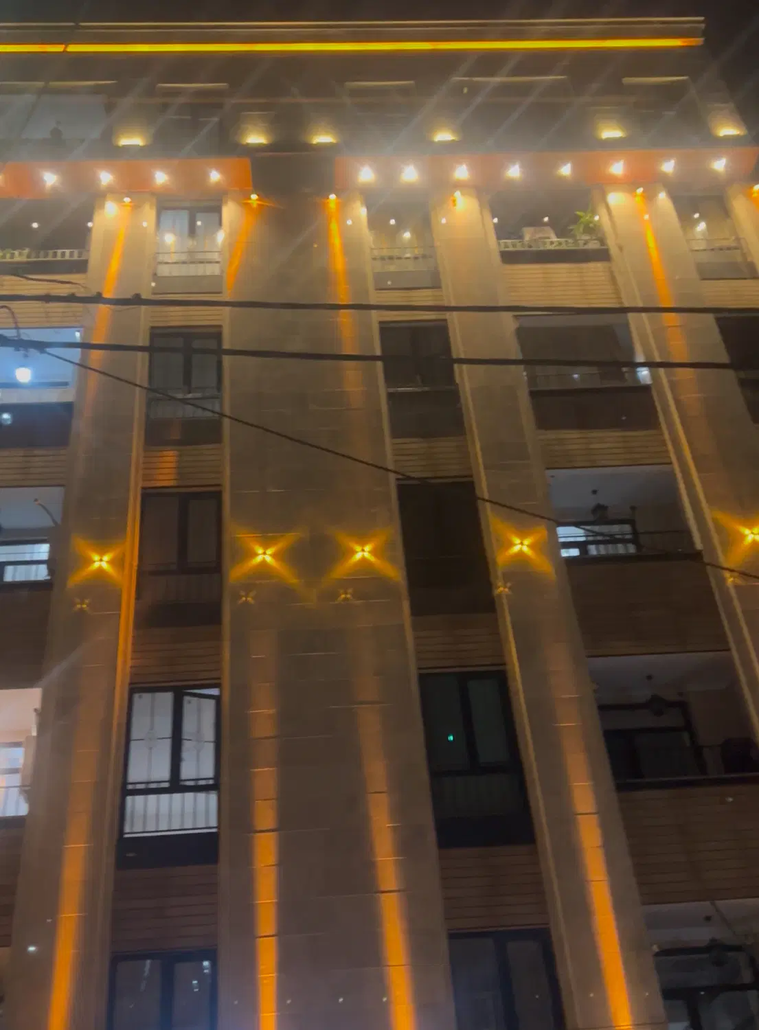 آپارتمان ۱۰۵ متری کوچه ۴۴ حیات خلوت افسریه شمالی