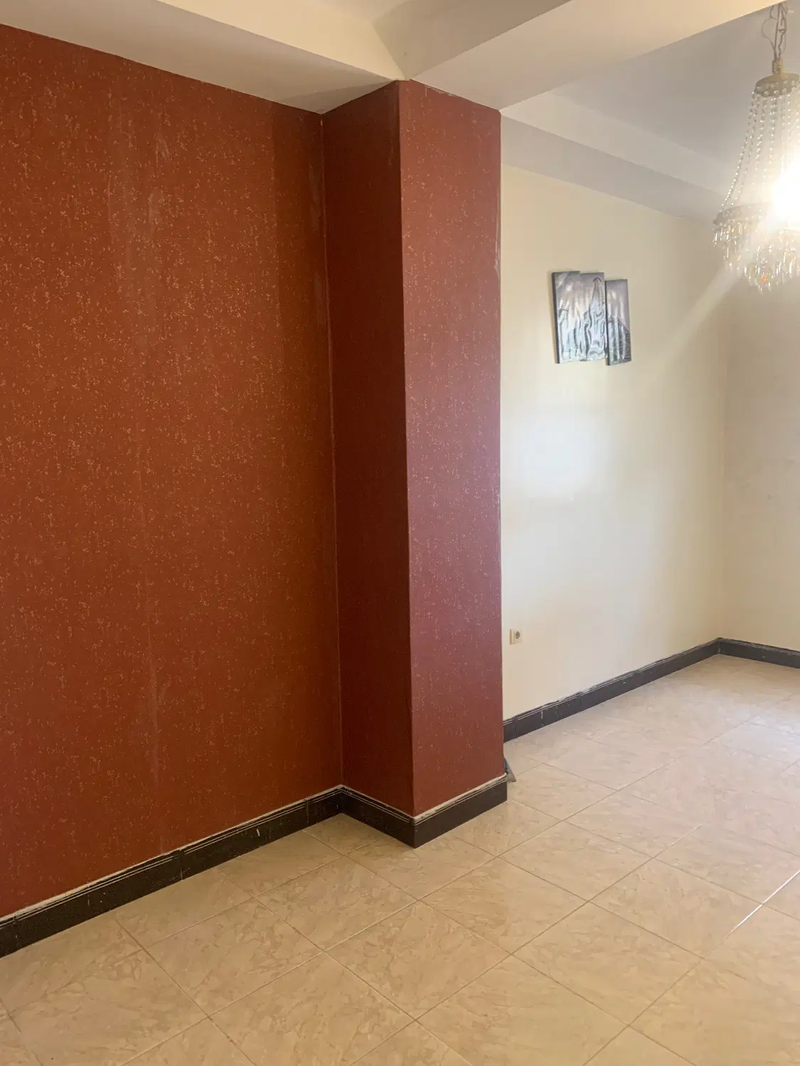 اشتراکی شمالی ش بهارستان ۱۴۰ متر ۲ پارکینگ تخلیه