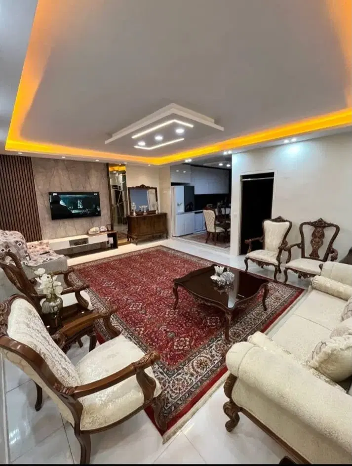 115 متر،پارکینگ اختصاصی،شمالی روب حیاط