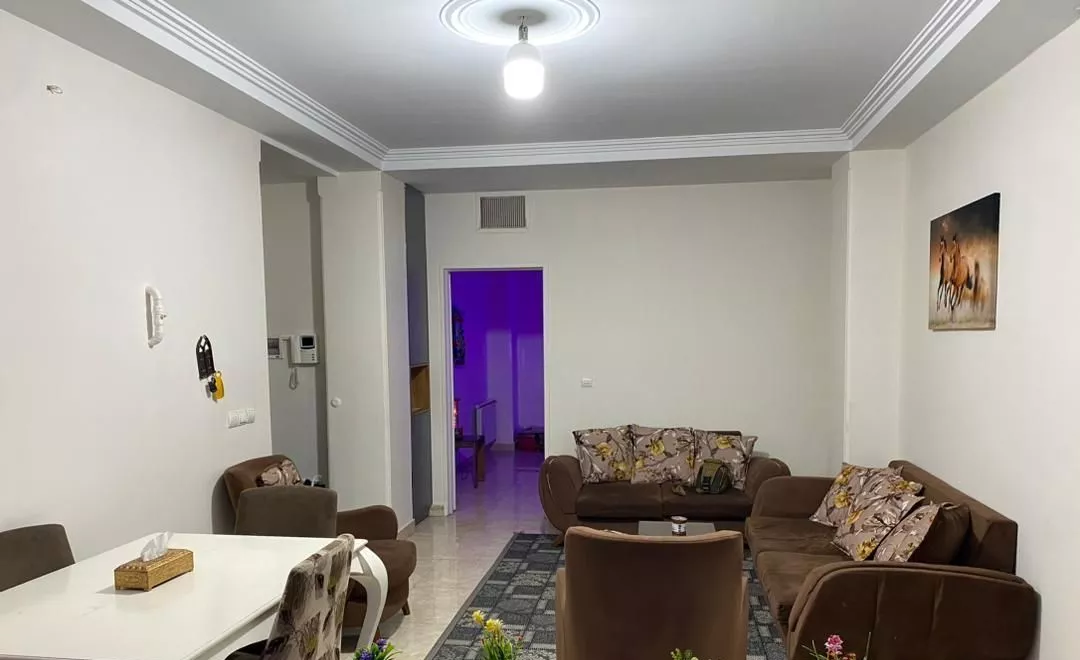 واحد تک خواب با پارکینگ وآسانسور تهران پارس