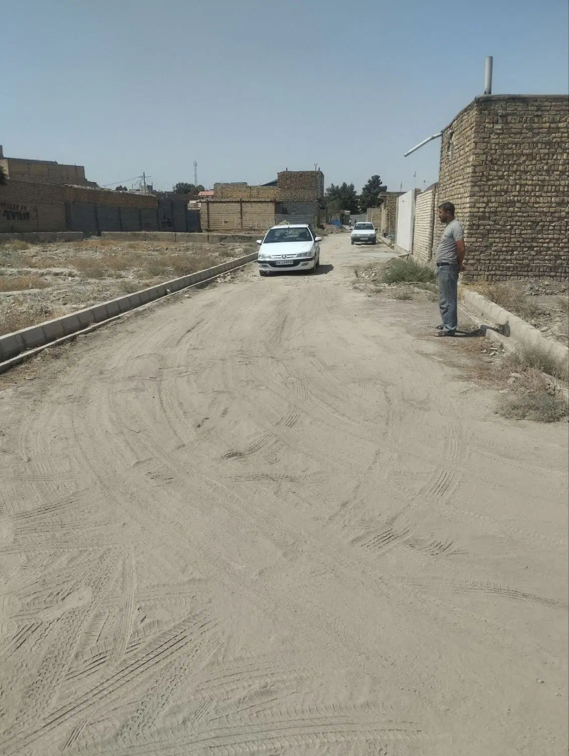 زمین مسکونی