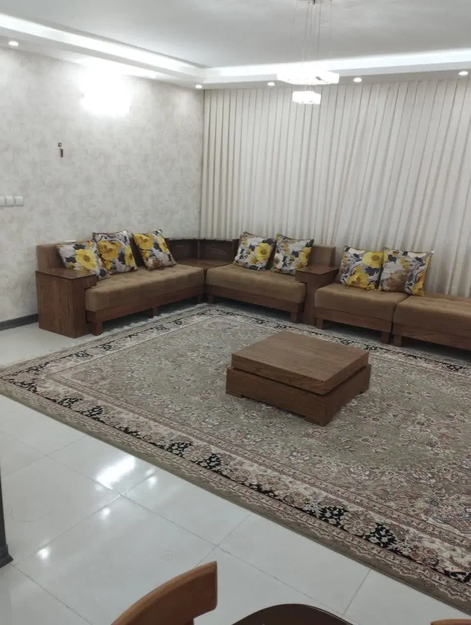 آپارتمان ۸۳ متری اتوبان ذوب آهن خ مدرس
