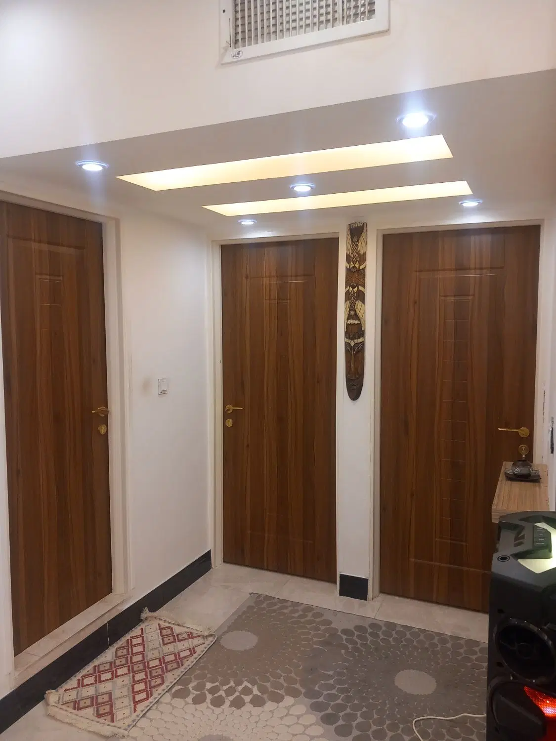 آپارتمان طبقه دوم
