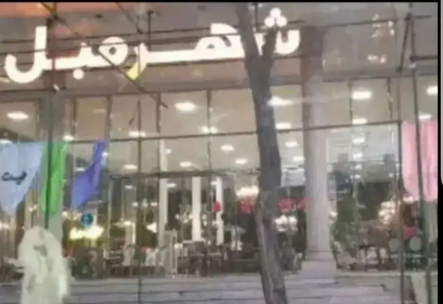 ۱ سهم صفا پارک، پاساژ خیابان صفا