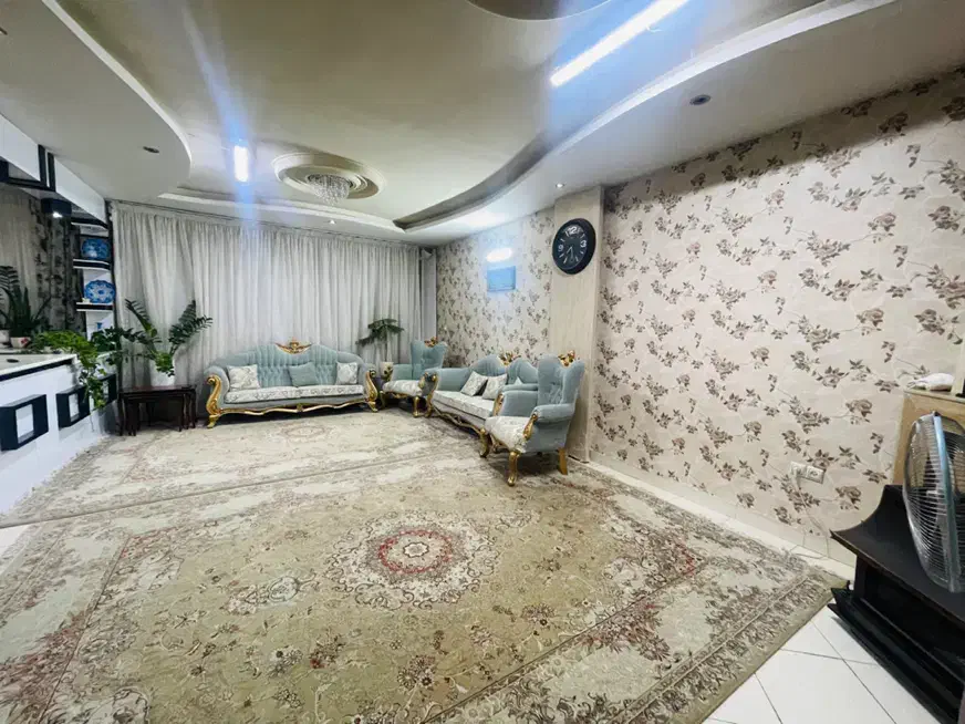 آپارتمان ۹۵ متر روبه کوچه مروارید ورزش