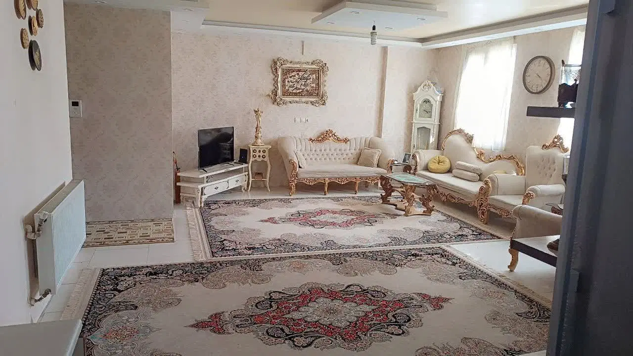 آپارتمان ۹۵ متری ط سوم