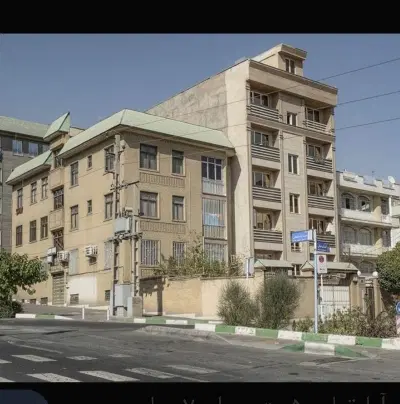 هم خانه خانم