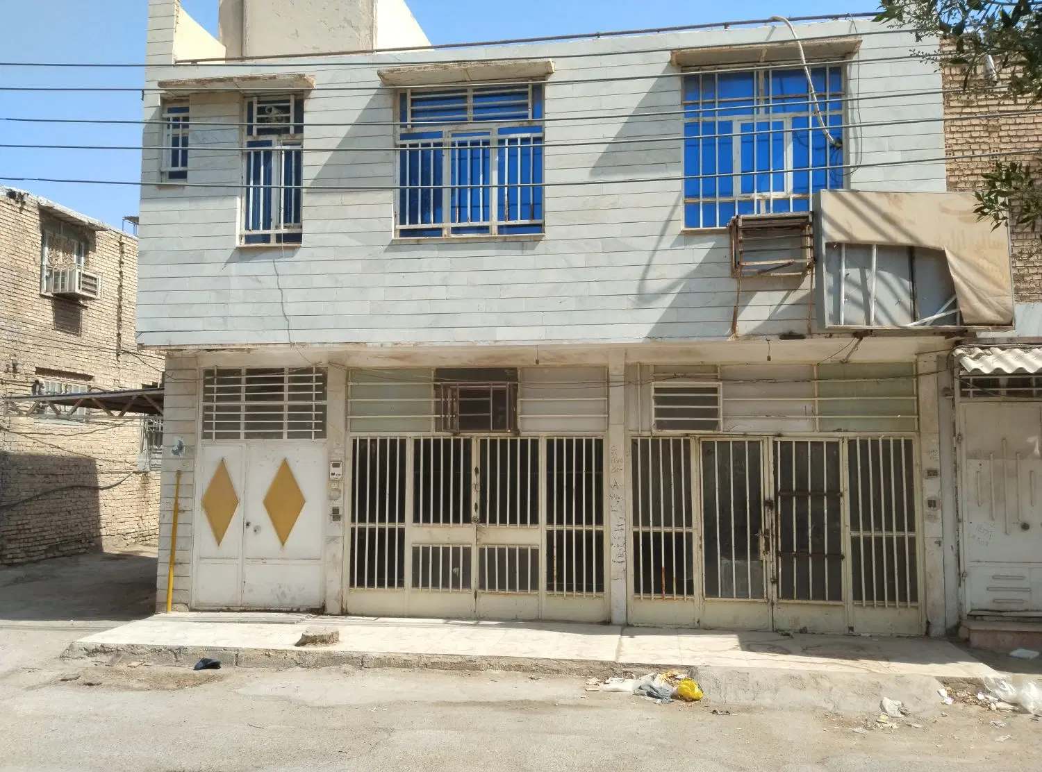 فروش تجاری مسکونی نبش آرش یک