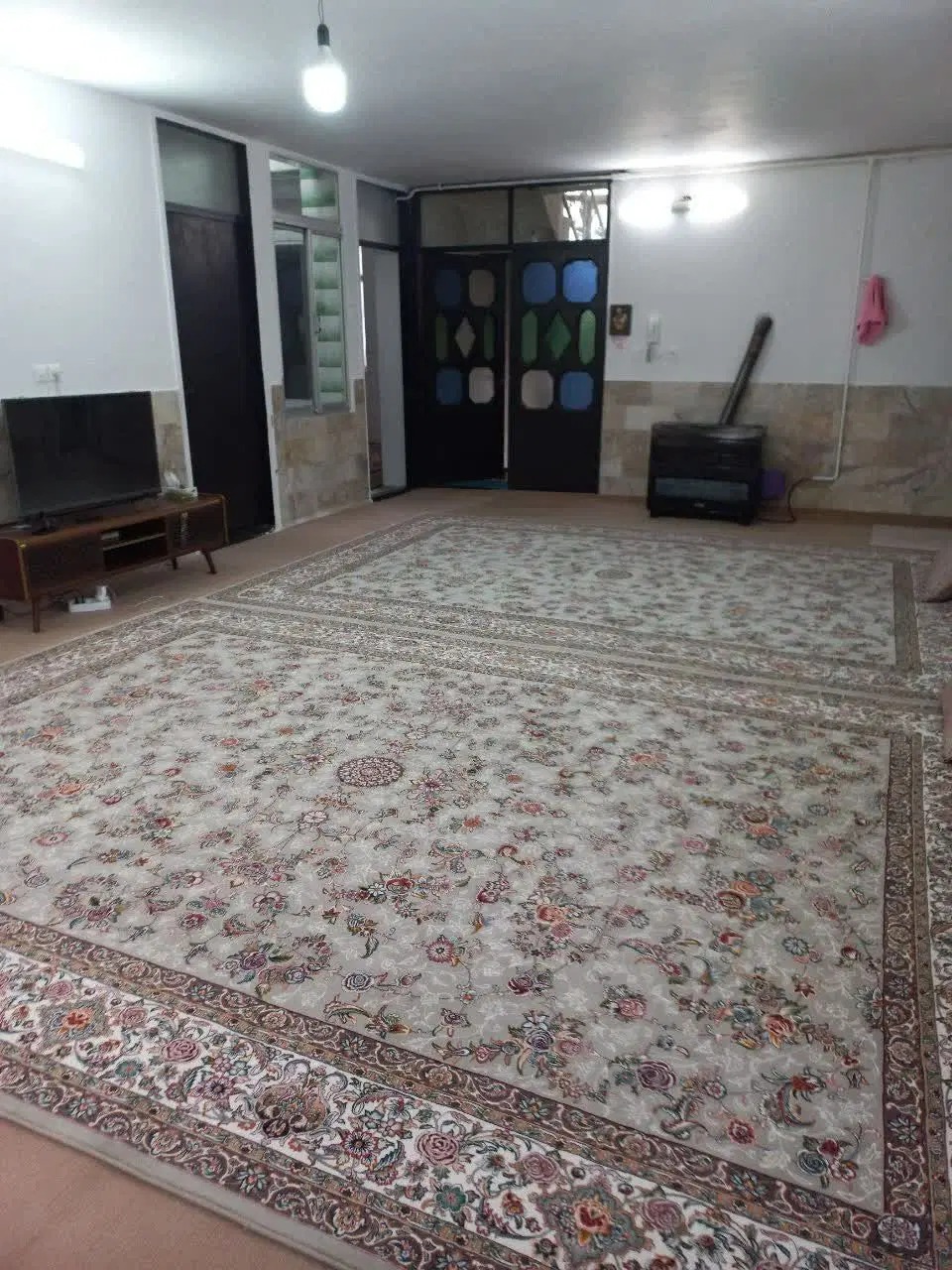 حیاط ویلایی 230متری موقعیت ممتاز