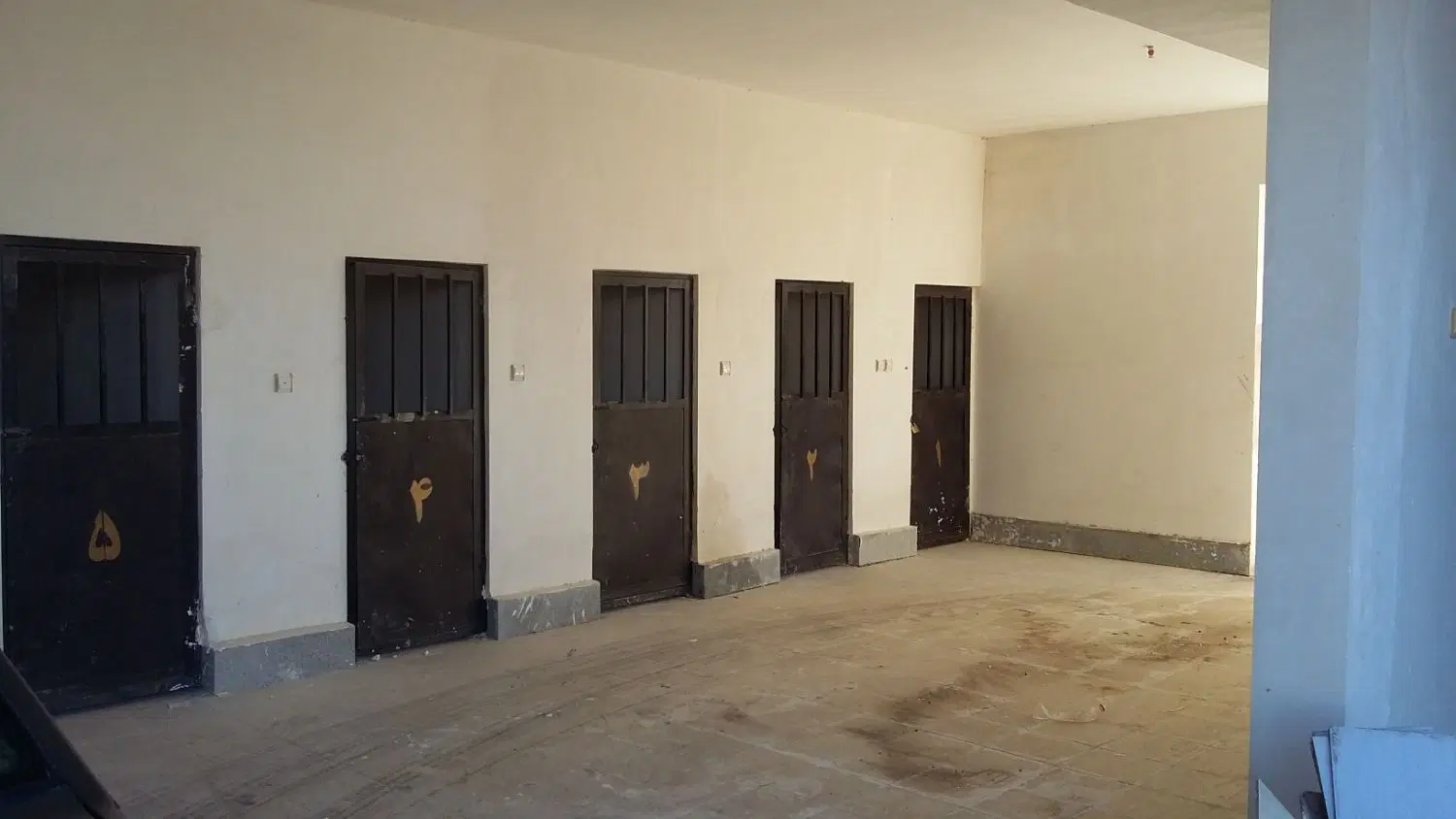 135متر امیریه