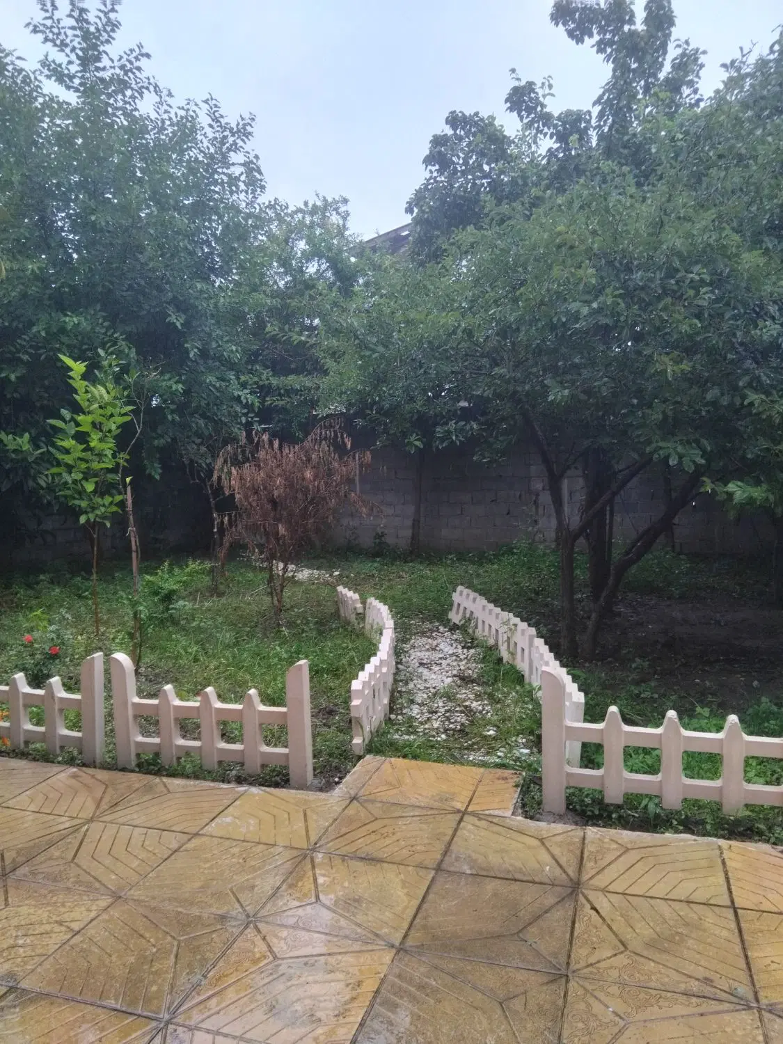 ۲۷۵ متر زمین ویلای ۸۶ متری شیک و تمیز