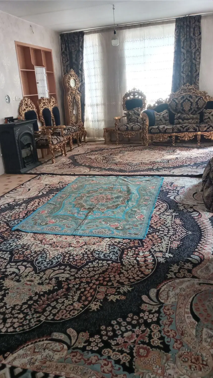 ۹۵ متری _ طبقه اول _ سه نبش