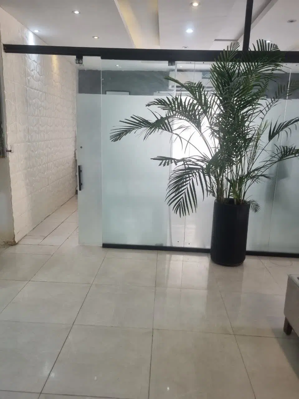 اجاره فضای کلینیک پوست و مو