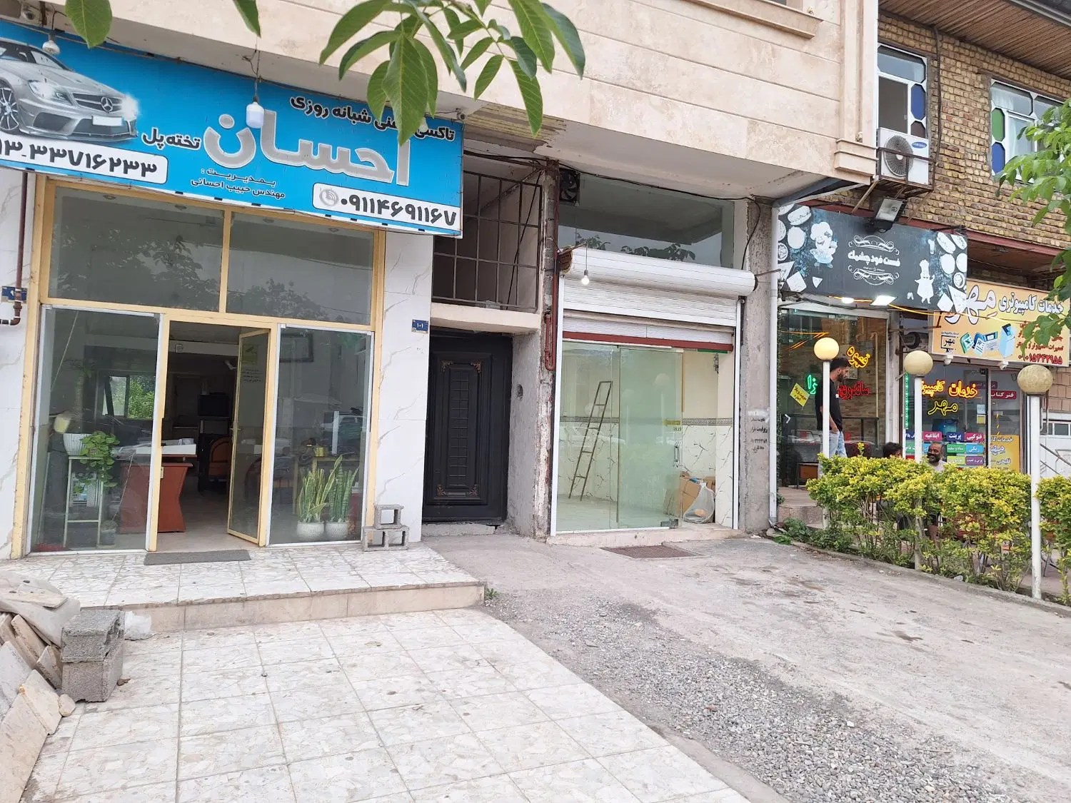 اجاره مغازه ۱۳ متری  با بالکن ۱۲ مت