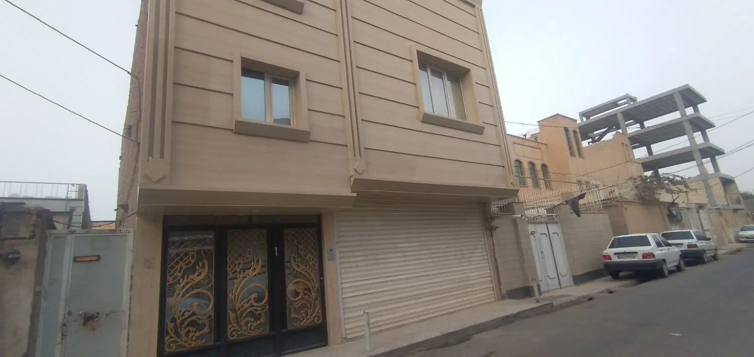 ملک تجاری مسکونی در‌ ۲۴متری کاشانی