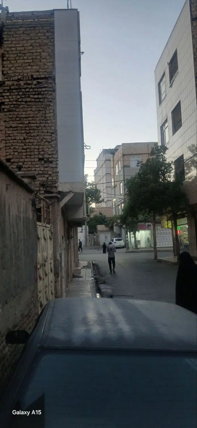 ملک ویلایی واقع در طبرسی شمالی 11 پشت حاشیه