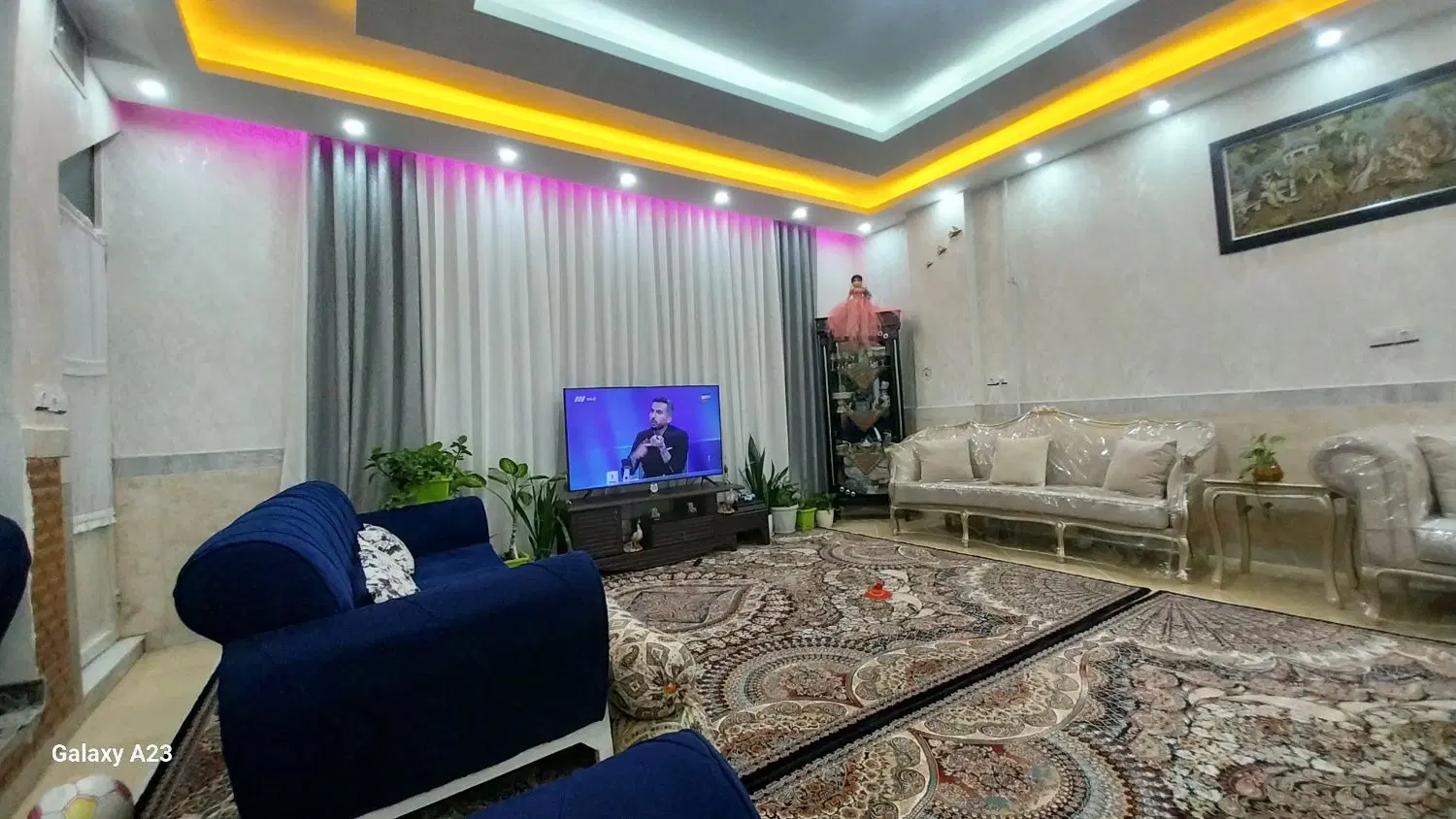 آپارتمان ۸۵ متری حافظیه ، شهرک رازی طبقه ی ۳