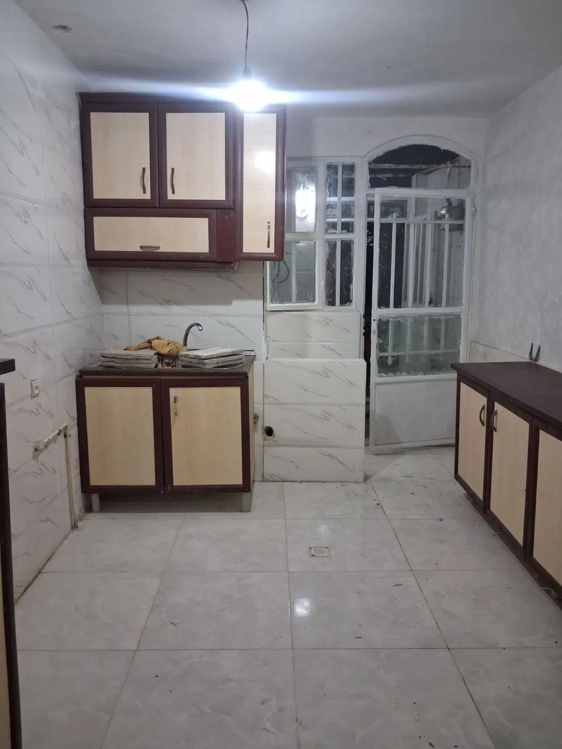 خانه ویلایی،نقلی