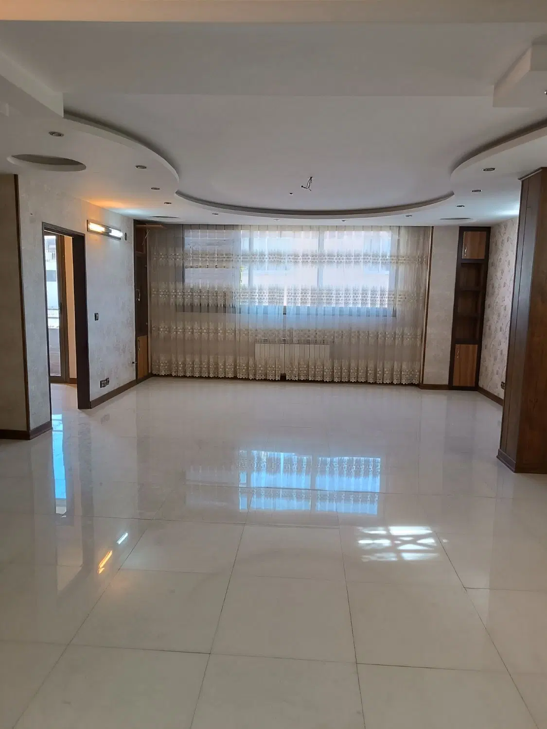 آپارتمان 3خوابه میدان احمد آباد ابتدای جی