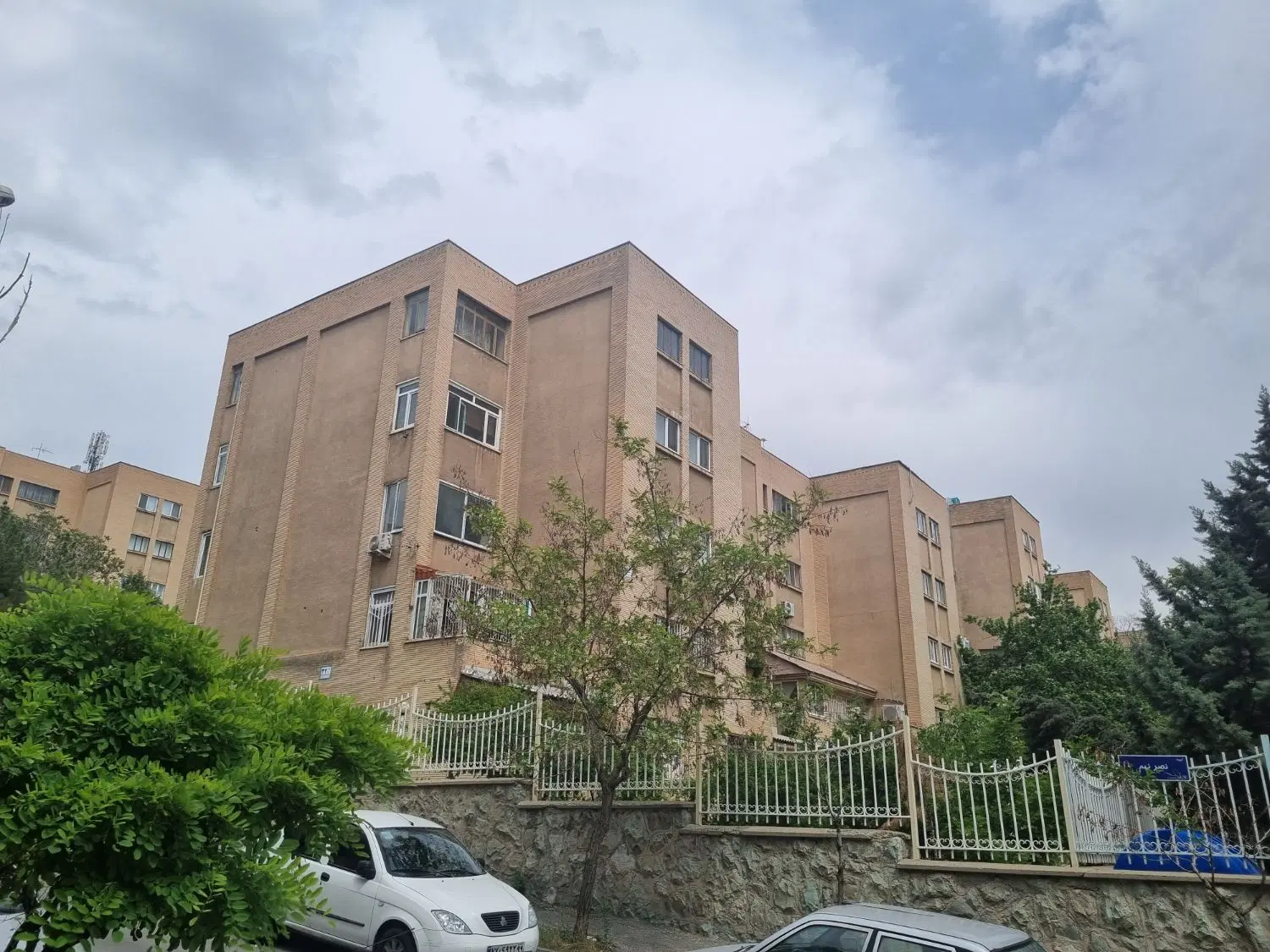مشارکت در ساخت ۱۸۰۰ متر منطقه یک محلاتی