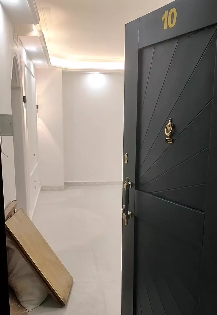 اجاره واحد 100 متری بر خیابان کسری