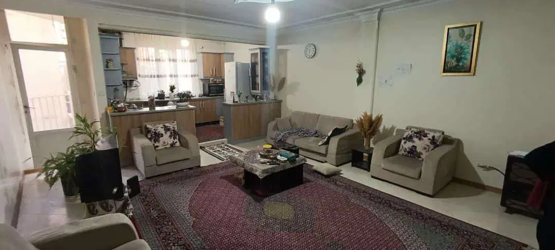 ۶۵ متری کریمخان به آفرین