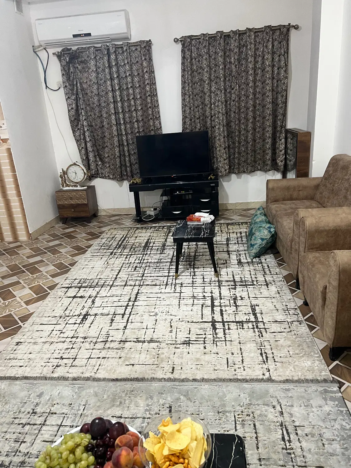 فروش واحد ۷۰متری تلار پارچه اسانسور دارد