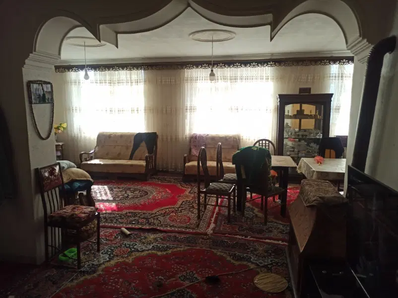 اجاره واحد ۱۳۰ متری